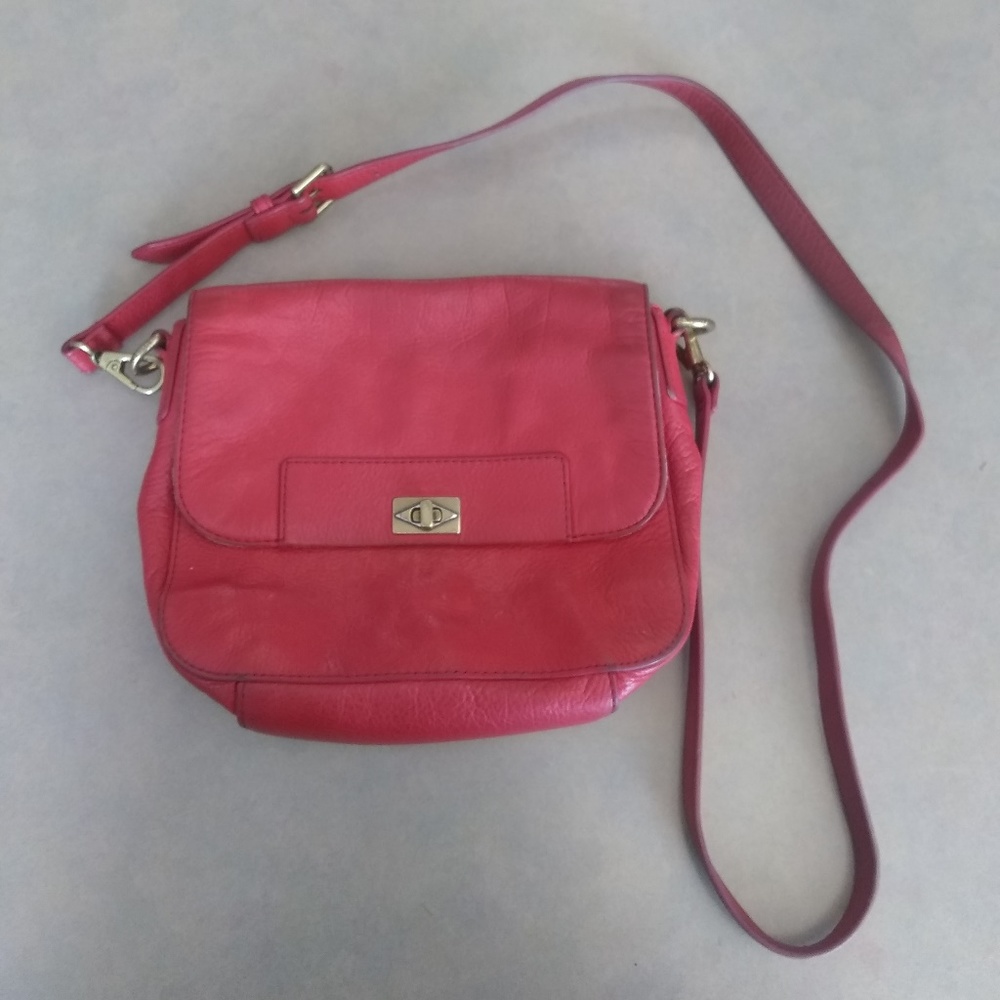 Fossil Sydney Red Leather Turnlock Crossbody